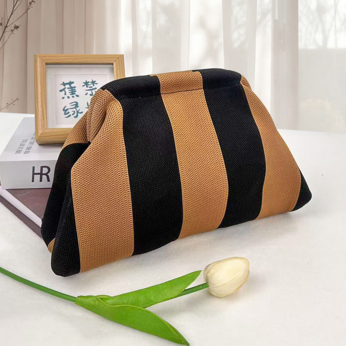 👜Women's Striped &amp; Diamond Dot Cloud Handbag – Lightweight Clip-Top Crossbody Bag for Everyday Style 👜